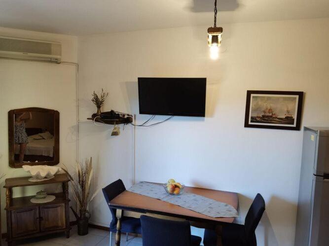 Apartament Tina - One Bedroom With Terrace Smokvica (Korcula)